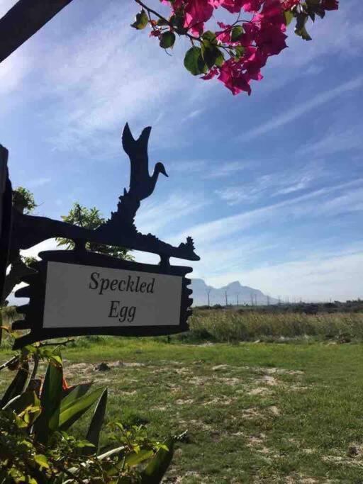 The Speckled Egg, 4 Promenade Rd, Lakeside, Cape Town Exterior photo